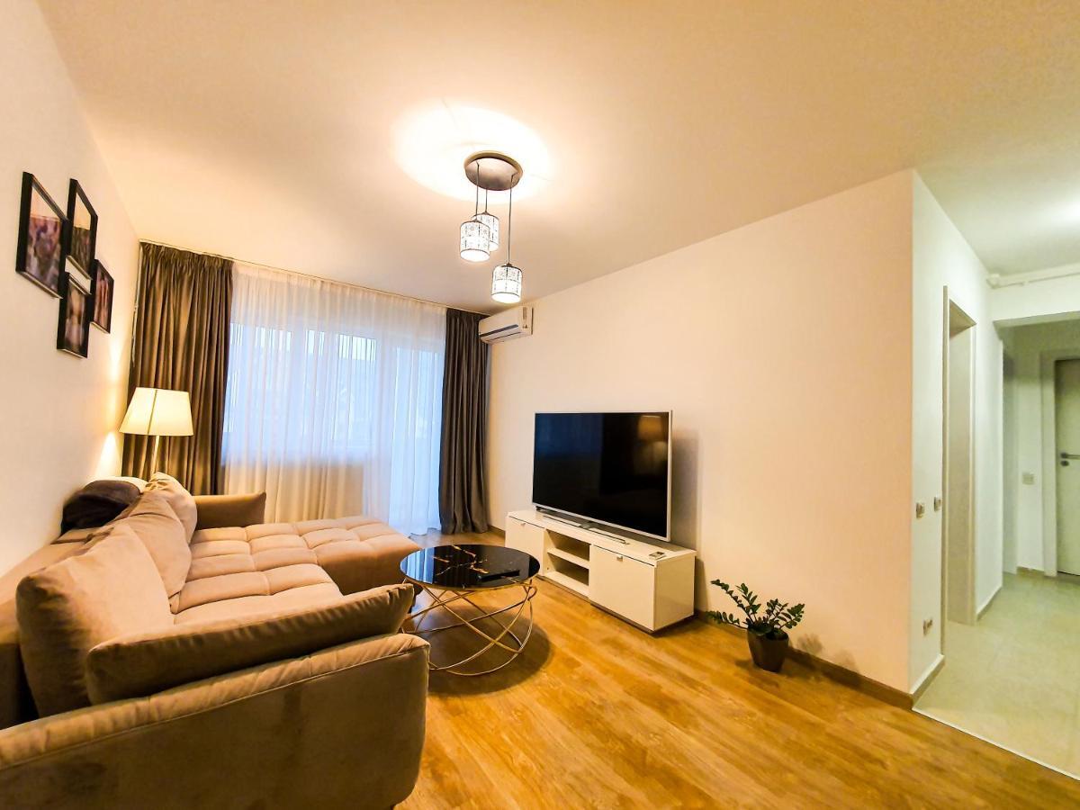 Luxurious Retreat 1Br Apartment With Netflix, Private Parking And Self Check In Popesti-Leordeni Exterior foto